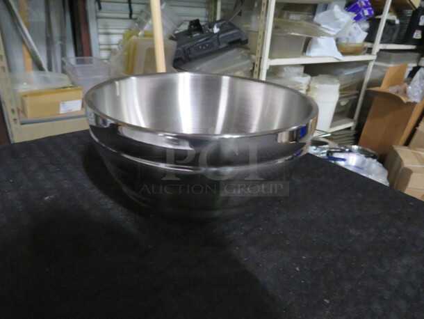 One NEW Vollrath .75 Quart Stainless Steel Double Wall Serving Bowl. #46587.  - Image 1 of 1