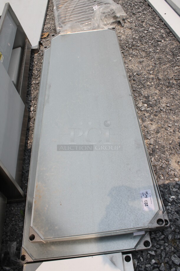BRAND NEW SCRATCH AND DENT! Metro 2472FG Commercial Stainless Steel Flat Galvanized Steel Solid Shelf. - Image 2 of 4