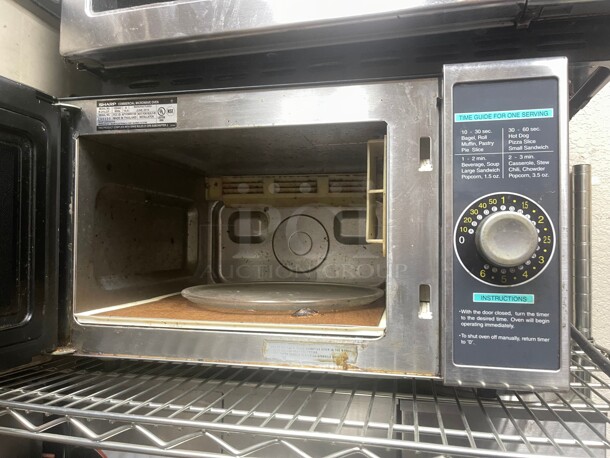 Working! Sharp R-21LCFS 1000w Commercial Microwave w/ Dial Control, 120v NSF Tested and Working!  - Image 3 of 8