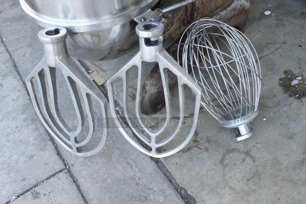 Hobart H-600T Metal Commercial Floor Style 60 Quart Planetary Dough Mixer w/ Stainless Steel Mixing Bowl, Whisk, Dough Hook and 2 Paddle Attachments. 208 Volts, 3 Phase.  - Image 12 of 12