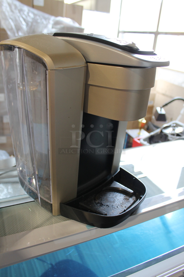 Keurig K Elite K90 Metal Countertop Single Cup Coffee Machine. - Image 2 of 5