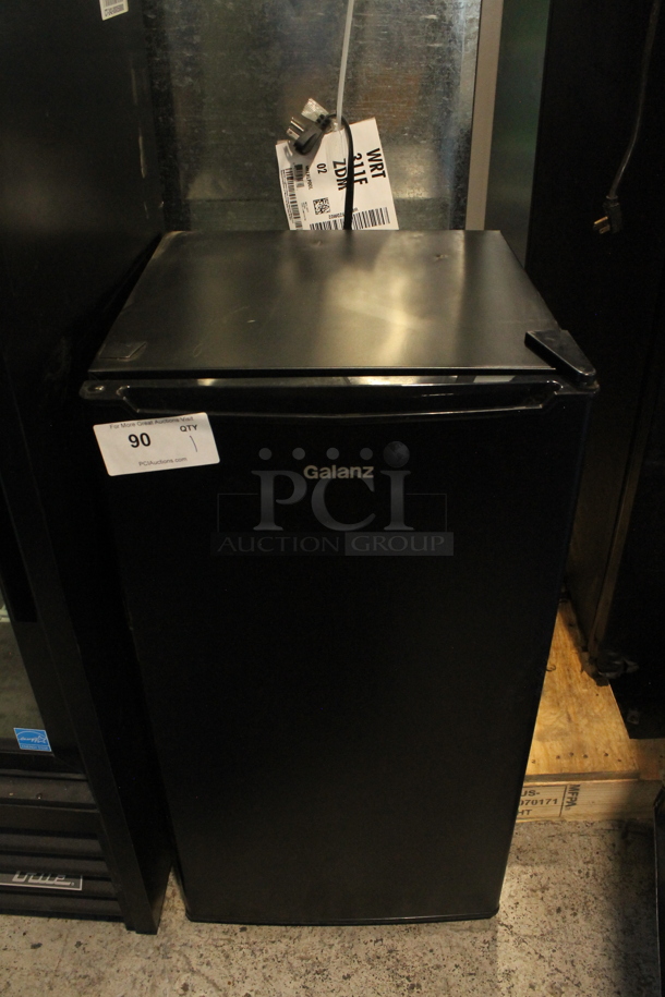 Galanz GLR33MBKE23 Metal Mini Cooler. 115 Volts, 1 Phase. Tested and Does Not Power On - Image 2 of 6