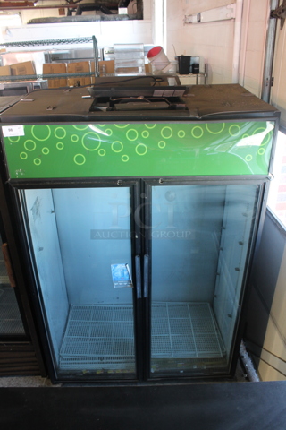 2017 True GDM-52TM-RL-LD Metal Commercial 2 Door Reach In Cooler Merchandiser w/ Poly Coated Racks. 115 Volts, 1 Phase. Tested and Working!