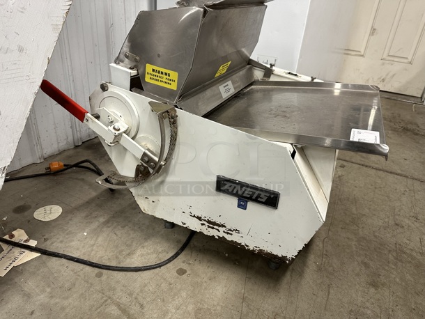 Anets Metal Commercial Countertop Dough Sheeter. Appears To Be Model SDR-4. Tested and Working! - Image 5 of 10