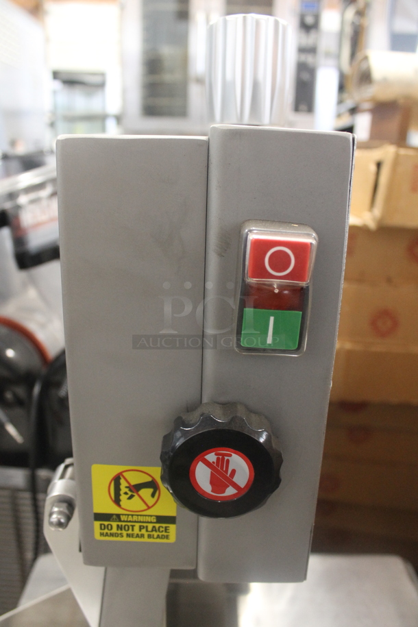 LIKE NEW! Avantco MS-105175A 177EMBS65SS Stainless Steel Commercial Countertop Meat Saw. 120 Volts, 1 Phase. Unit Has Only Been Used a Few Times! Tested and Working! - Image 4 of 7