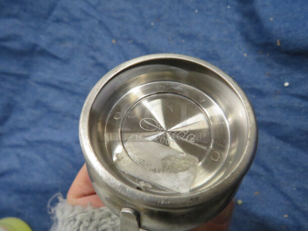 Oneida Stainless Steel Creamer. #2001. 12XBID - Image 3 of 3