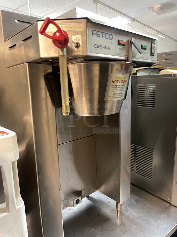 Working! Fetco CBS-61H High Volume Thermal Commercial Coffee Maker - Automatic, 27 gal/hr, 120/208-240v 1  Phase  NSF Tested and Working! - Image 4 of 8