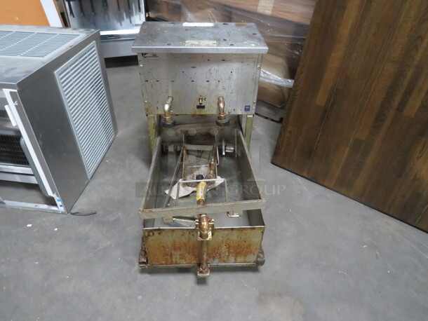 One Southbend Oil Filtration System On Casters. #SBF14. 115 Volt. 17X20X34 - Image 1 of 2