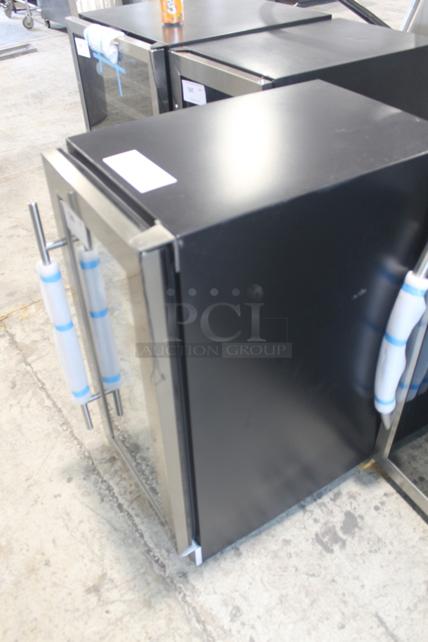 BRAND NEW SCRATCH AND DENT! Danby DWC031D1BSSPR Wine Cooler With Glass Door Trimmed In Stainless Steel And Metal Pull Out Shelves, Black. 115V. Tested and Working!  - Image 3 of 5