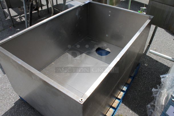 CaptiveAire 5424 VXB Stainless Steel Commercial Steam Hood. - Image 2 of 3