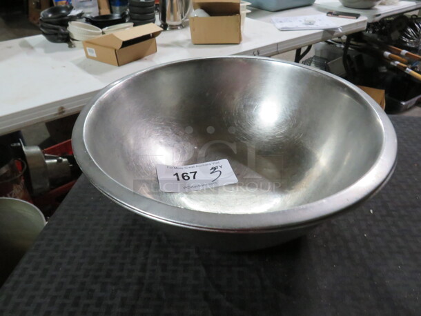 13 Inch Stainless Steel Mixing Bowl. 3XBID