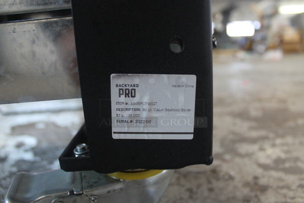 BRAND NEW SCRATCH AND DENT! 2022 Backyard Pro 554BPCF90QT Metal Commercial Propane Gas Powered 90 Quart Cajun Seafood Boiler on Commercial Casters. 135,000 BTU. Tested and Working! - Image 9 of 10