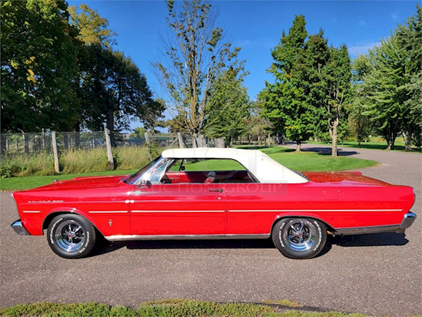 ?️ WORK OF ART! 1965 Ford Galaxy 500 XL Convertible ?. - 410 Mercury Stock Engine Bored Out To a 429 Rebuild With 2500 Miles On It. - Transmission Rebuilt With 200 Miles On It. - Stock Air Conditioning From The Factory. - New tires. 3rd Owner. Part of the Ford 500 Galaxy Official Membership. - Power Front Disc Breaks Added. - All Original Paper Work & Documents. - More Photos & Videos Available On Our Facebook Page PCI Auctions West Coast - Image 7 of 12