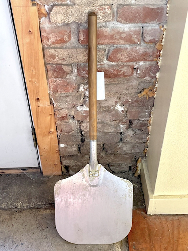 Metal Pizza Peel With Long Wooden Handle. 16x18x38 - Image 2 of 2