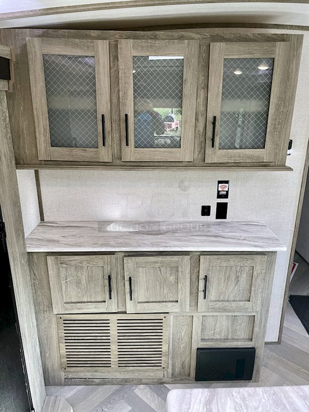  ⭐️⭐️ DO NOT BID ON THIS LOT ⭐️⭐️      
  ⭐️PHOTOS OF TRAILER INTERIOR⭐️
MORE PHOTOS AND VIDEO ON OUR FACEBOOK  AND YOUTUBE PAGE - CONTACT US WITH ANY QUESTIONS BY PHONE OR EMAIL     - Image 6 of 12