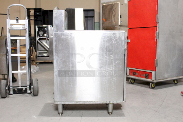 LIKE NEW! American Range AF-45 - Clearance - 45lb Natural Gas Commercial Deep Fryer, Heavy Duty NSF, 120,000 BTU. Highest BTU Rating For Superior Recovery. (3) 40,000 BTU Burners.

45-3/4"H x 30-1/4"D x 15-1/2"W. 220 Lbs. - Image 4 of 7