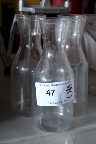 Cambro WW1000 CamView Camliter 34 oz. Tritan Plastic Beverage Decanters. 3x Your Bid.