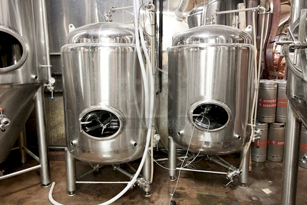 READY TO BREW! Complete Stout Tanks & Kettles Direct Fire 7BBL Brewhouse With 2 Piece Space Saving Brew Deck. Includes: Hot Liquor Tank, Mash Tun, Wort Chiller, Whirlpool, Fermenter, 2-Piece Brewdeck and 2 Brite Tanks - Image 4 of 12