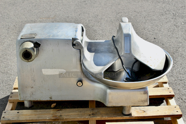 Hobart 84186 15 lb. Buffalo Chopper Food Processor with #12 Hub - 1 hp,  - Image 3 of 6