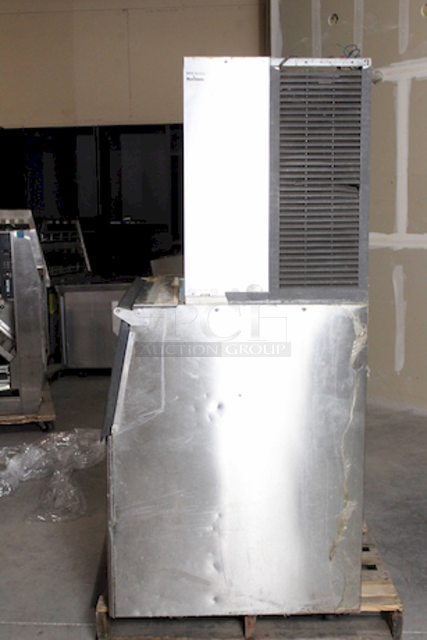 NICE! Manitowoc QY1805W3 1800lbs Ice Machine, Water Cooled & Follett SG1350S Bin. 

In Working Order but, Missing The Pump and Water Carton.

48x31x69-1/2 - Image 8 of 8