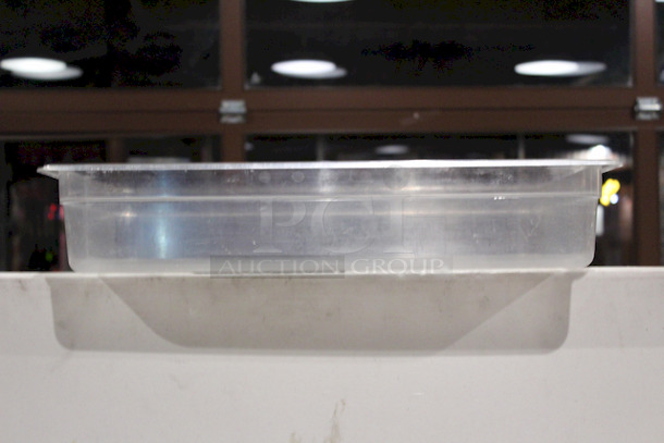 Cambro 14CW Camwear Pans, Full Size, 4" Deep. 
12-3/4x20-7/8x4
2x Your Bid
 - Image 4 of 6