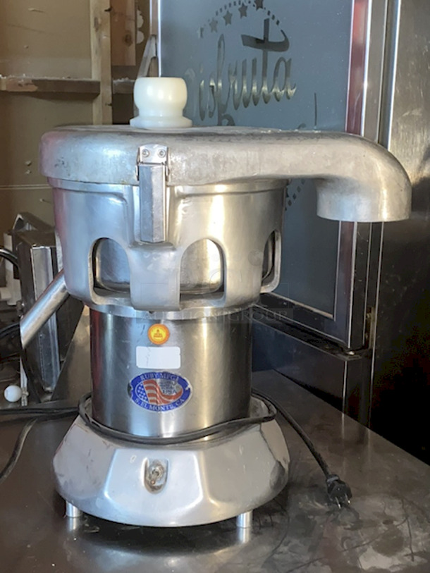 SWEET! RUBY MFG 2000 JUICE EXTRACTOR, 18”W x 13”D x 20"H, 110 Voltage. Working Perfect When Used Last. - Image 5 of 5