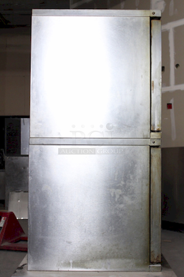 Garland MCO-ES-20-S Double Deck Standard Depth Full Size Electric Convection Oven - 208V, 1 Phase, 20.8 kW On Equipment Stand With Undershelf and Commercial Casters. 36x44x74                     

Not Tested.  - Image 7 of 7