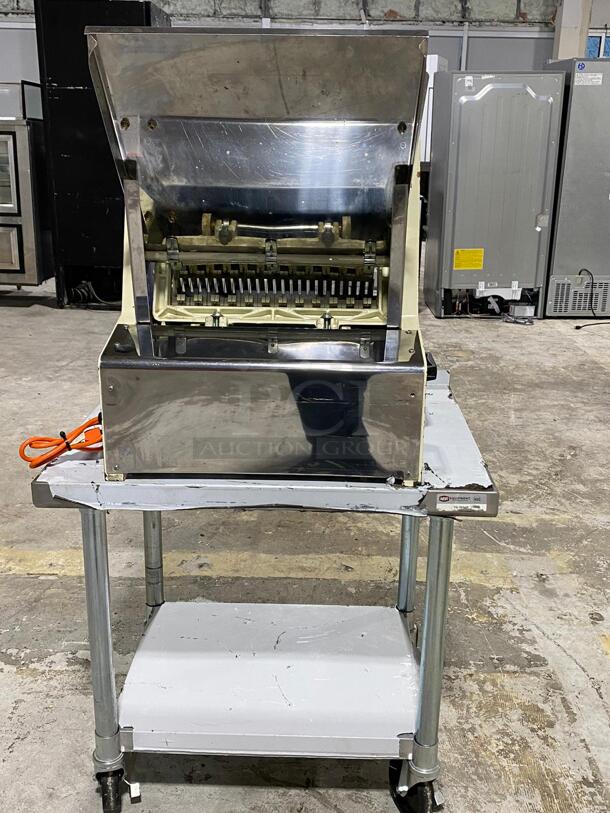 Omcan 302-5/8 Countertop Electric Bread Slicer. Stand not included - Image 3 of 5
