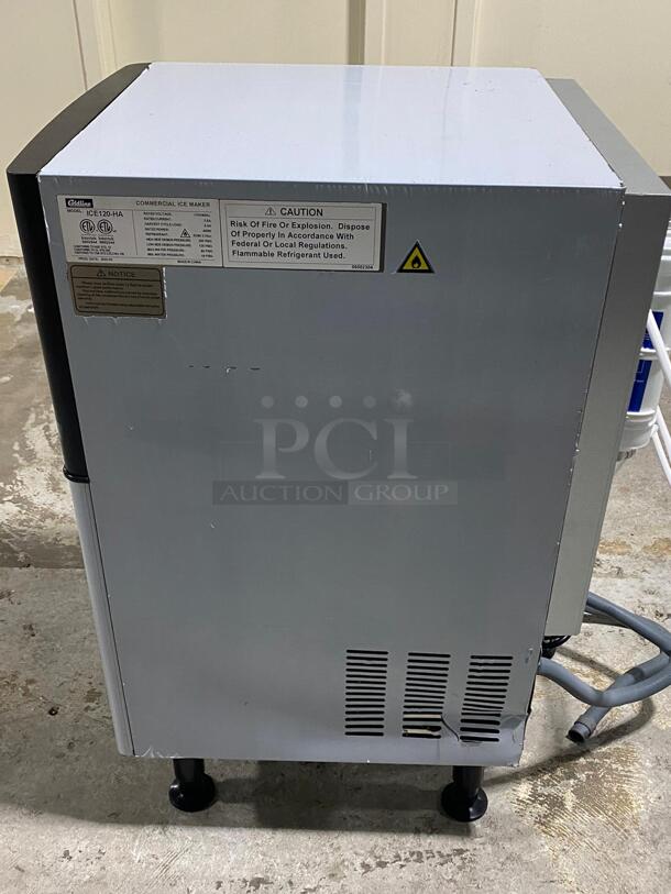 Brand New Scratch & Dent Coldline ICE120 20″ Air Cooled 120 lb. Capacity Cube Shape Ice Machine
 - Image 4 of 7