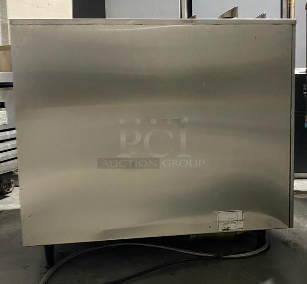 RATIONAL SCC-WE610 Self Cooking Center Self Cleaning Touch Screen Commercial Combi Oven  - Image 4 of 5