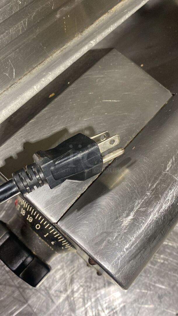 Globe Meat Slicer 3600 - Image 5 of 5
