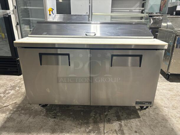 True TSSU-48-12-HC 48" TSSU Series Sandwich/Salad Prep Table w/ Refrigerated Base, 115v
 - Image 6 of 7