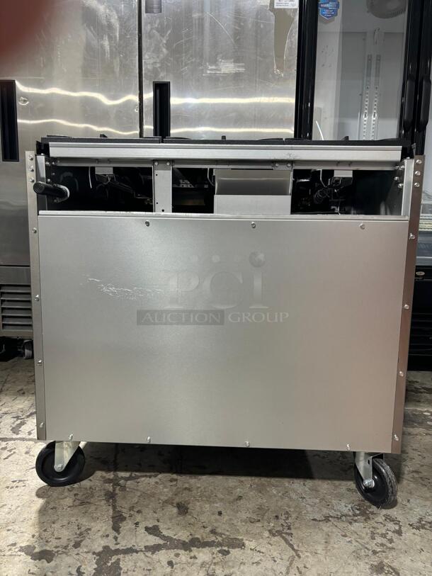 BRAND NEW scratch & dent Dukers DCR36-6B 36″ Commercial Gas Range, Six Open Burners
 - Image 3 of 5