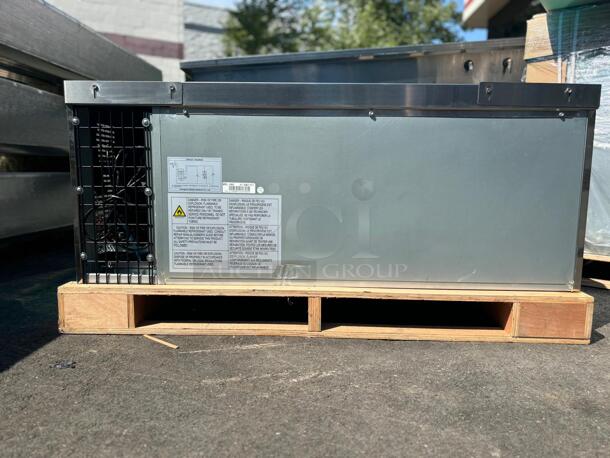 BRAND NEW scratch & dent DCB52-D2 Chef Base Refrigerator with 2 Drawers
 - Image 4 of 5