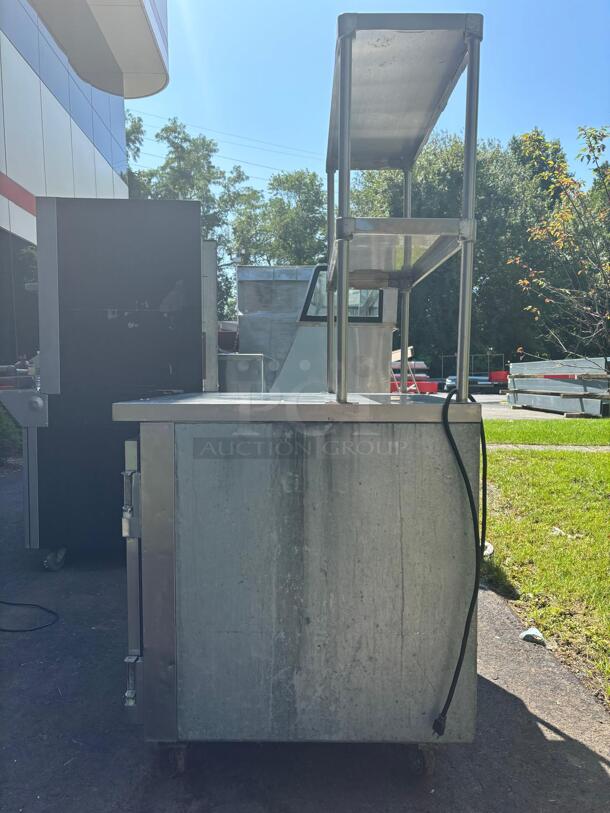 Intertek Leader 2 Door Commercial Refrigeration With Shelves  - Image 11 of 11