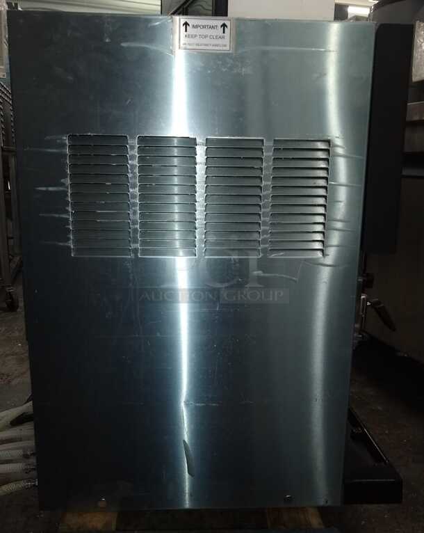 Amazing Slushie Machine IN BLACK EXCELLENT Condition
 - Image 4 of 5