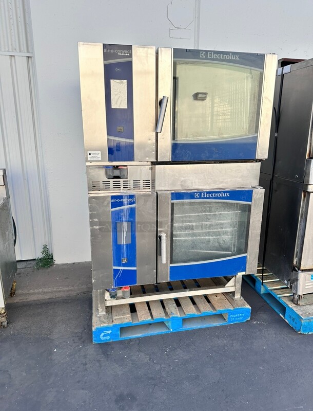 Electrolux 266371 Air-O-Convect Combi Oven boilerless, full-size, (6) 18" x 26" "TOUCHLINE" 220 Volt 3 Phase Working - Image 2 of 10