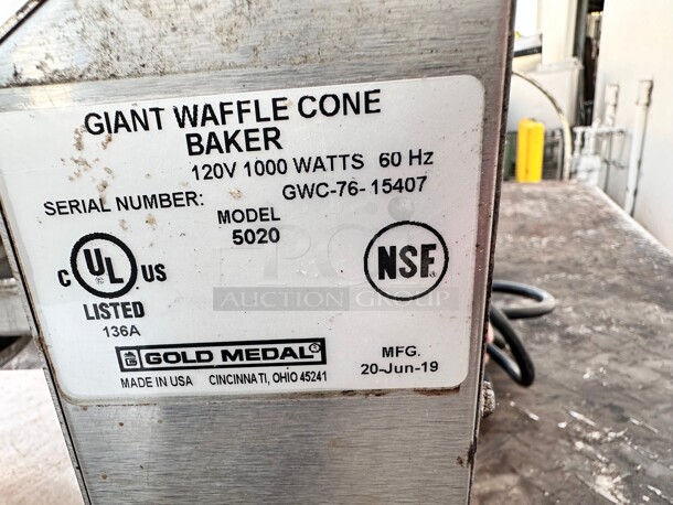 Gold Medal 5020 Giant Waffle Cone Baker w/ 8" Danish Grid & Push Button Controls, 120v Tested and Working - Image 5 of 7