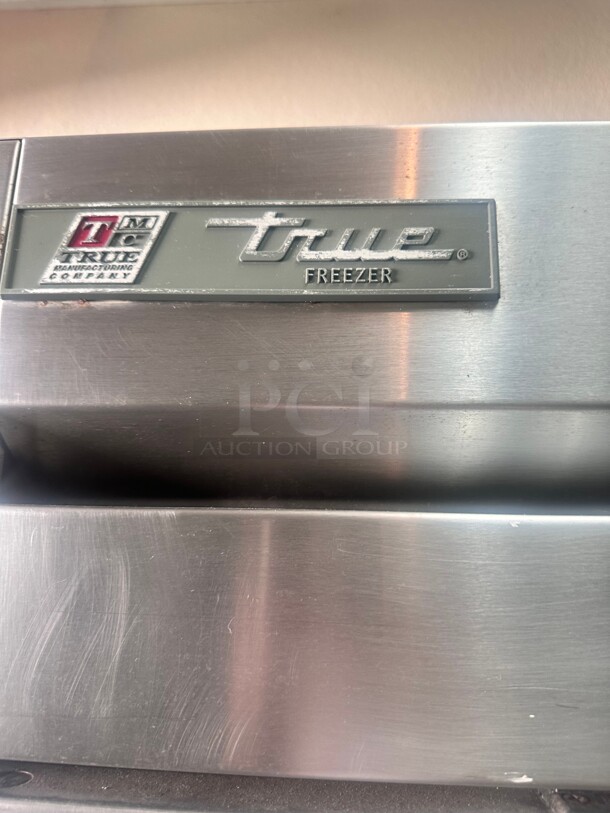 Late Model True T-72F 78" Solid Door Reach-In Freezer 115 Volt Working - Image 6 of 9