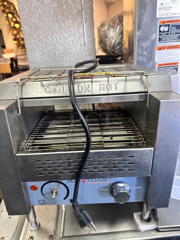 Excellent AvaToast 140 Conveyor Toaster with 3 inch Opening - 120V Working - Image 3 of 5