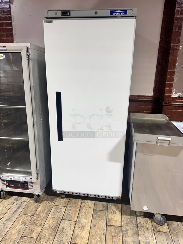 Late Model Arctic Air AWF25 White Single Door Reach In Freezer - 25 cu. ft. 115 Volt Working