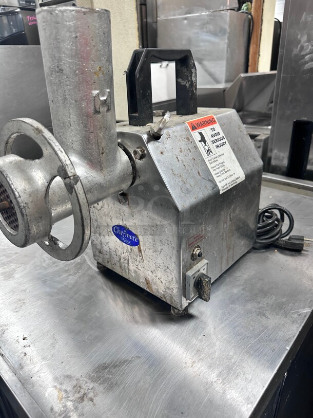 Working Globe CC12 Chefmate #12 250 lb. Meat Grinder 115 Volt Tested and Working - Image 1 of 7