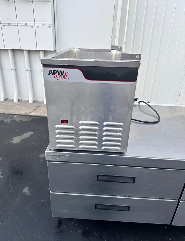 APW Wyott CTCW-43 Countertop Cold Food Well - 120V Working - Image 3 of 6
