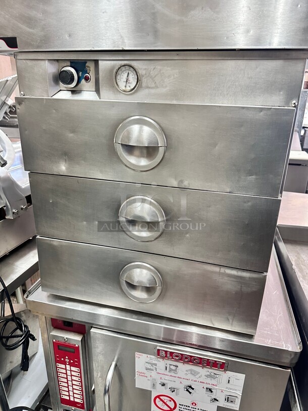 Alto-Shaam 500-3D 24.63"W Freestanding Warming Drawer w/ (3) 23" Compartments, 120v Tested and Working! - Image 2 of 4